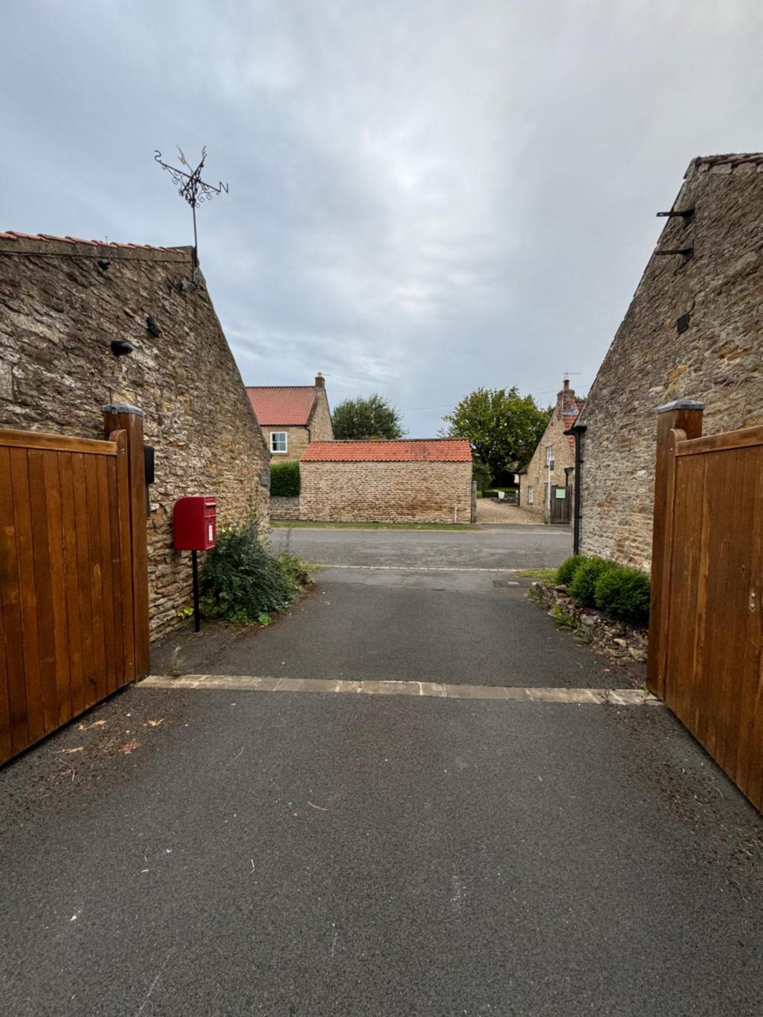 Beautifully Converted Home Hutton Bushel エクステリア 写真